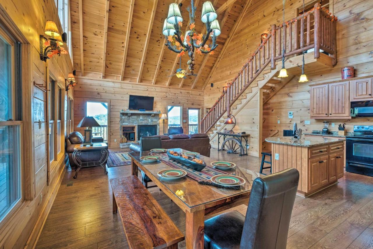 Pigeon Forge Cabin With Brand New Hot Tub And Views! Sevierville Exterior photo
